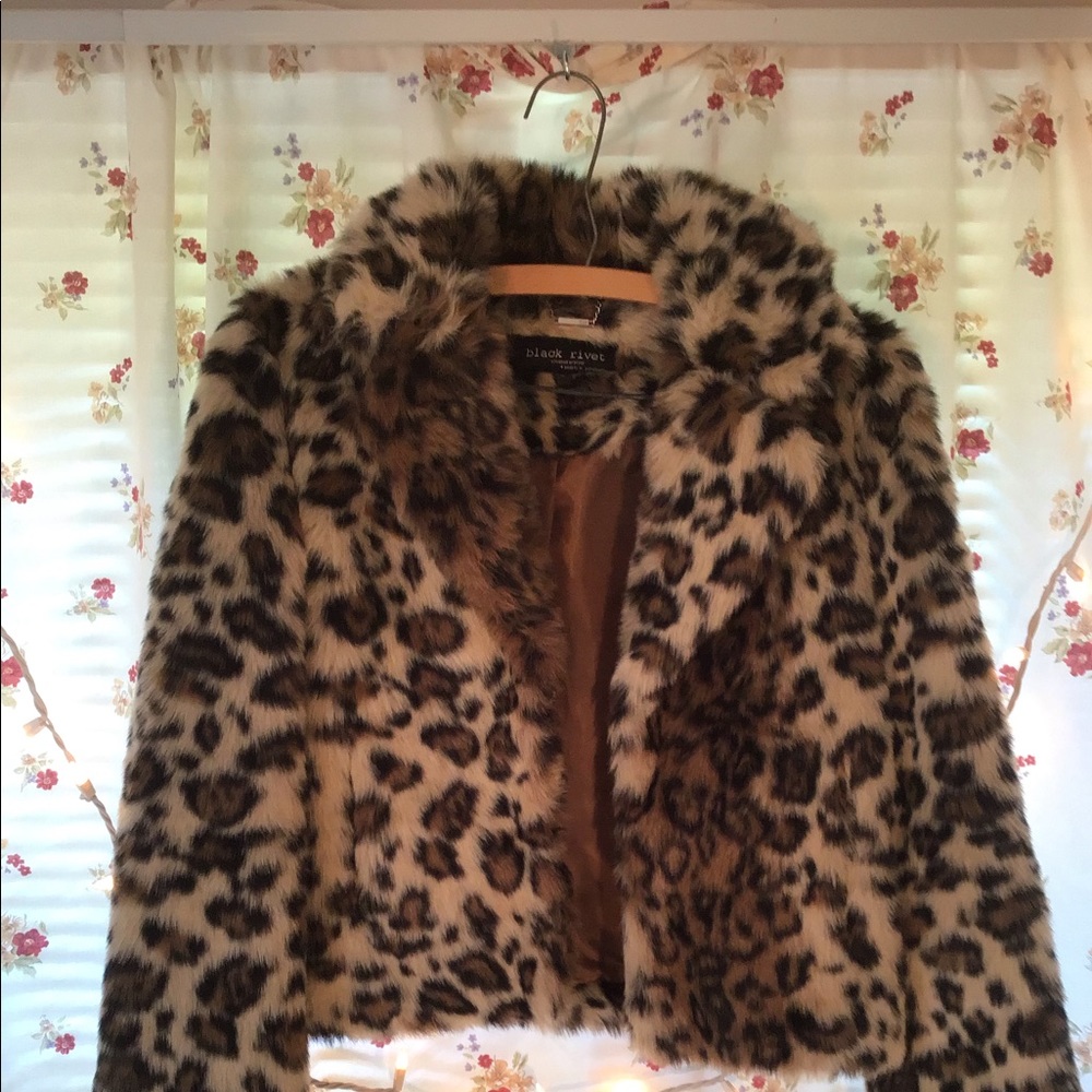 Faux Fur Leopard Jacket